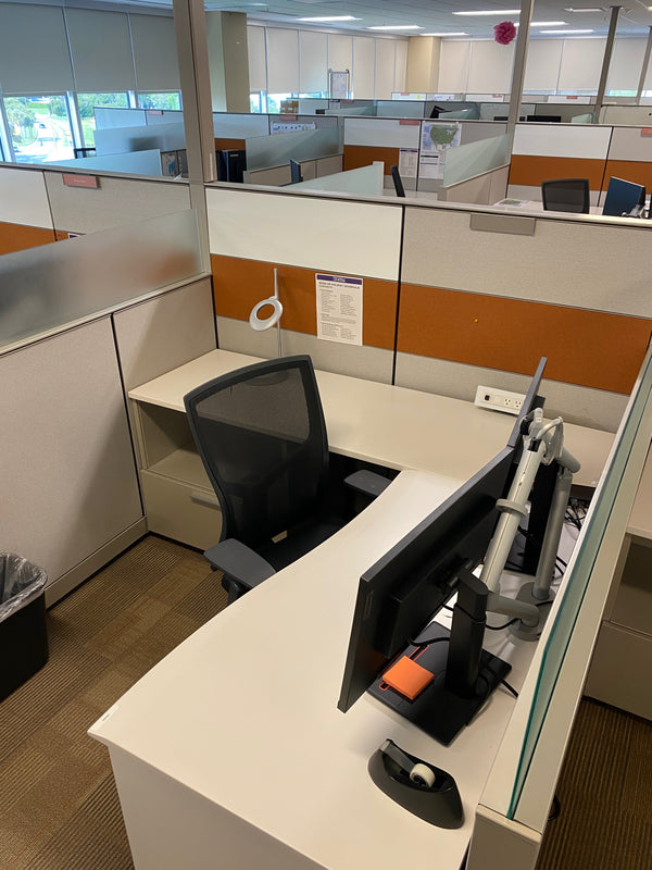 Herman Miller Canvas 6x6 glass topped stations