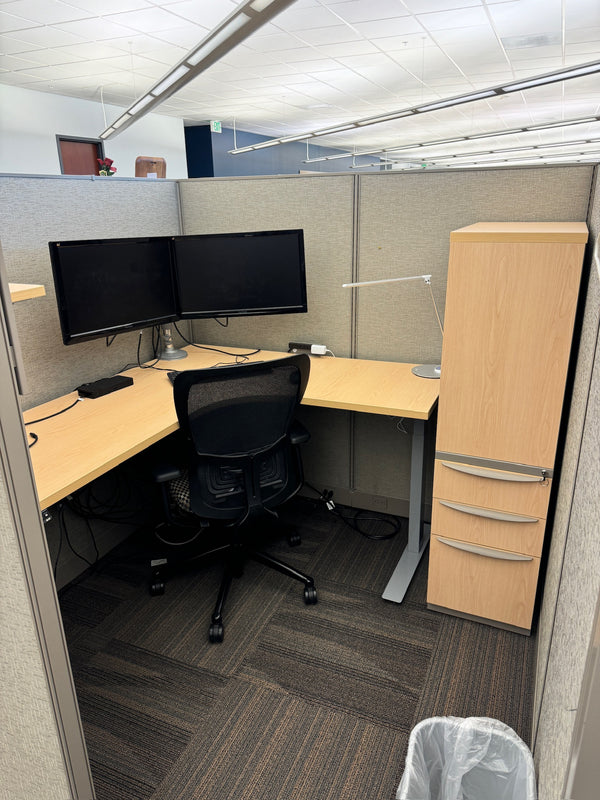 COMING SOON! 500 MATCHING 6X6 HAWORTH UNI-GROUP STATIONS W/SIT STANDS SURFACES!