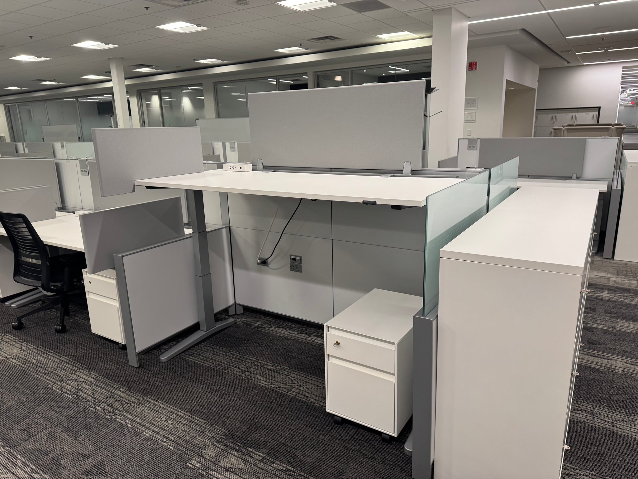 Steelcase Modular Workstations Height Adjustable Steelcase Answer 6x3 Workstations! Fully Loaded ...