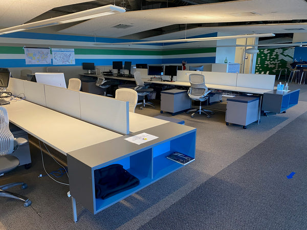 Knoll Antenna Benching Stations w/ Privacy Screens (6' x 5')