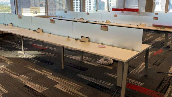 Knoll Antenna Benching Stations w/ Power & Glass Privacy Screens
